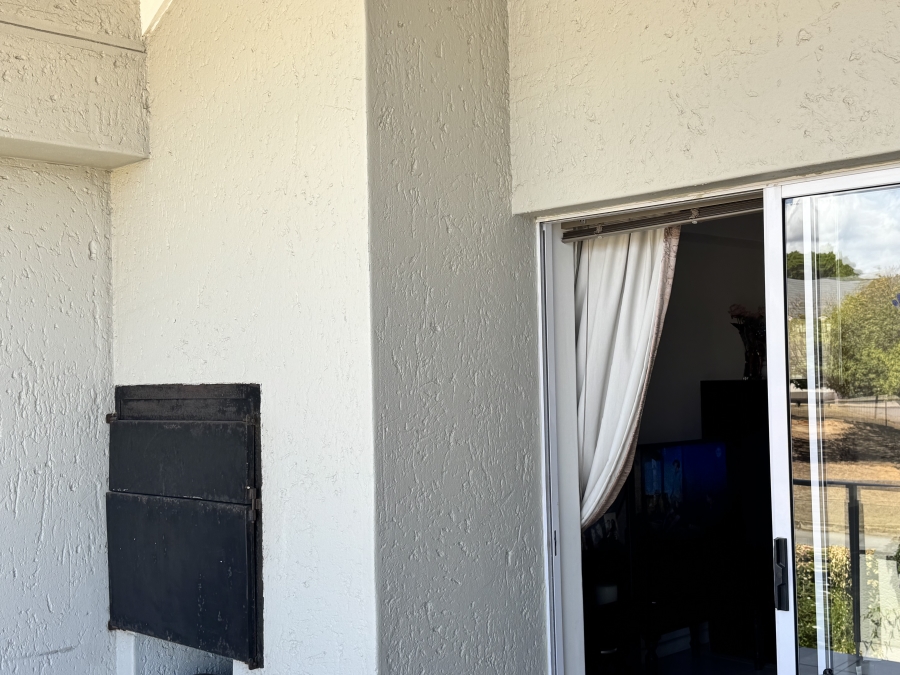 2 Bedroom Property for Sale in Hartenbos Central Western Cape